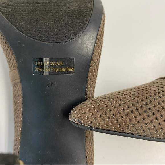 Guess woman’s gorgeous brand taupe size 8, - Picture 8 of 12